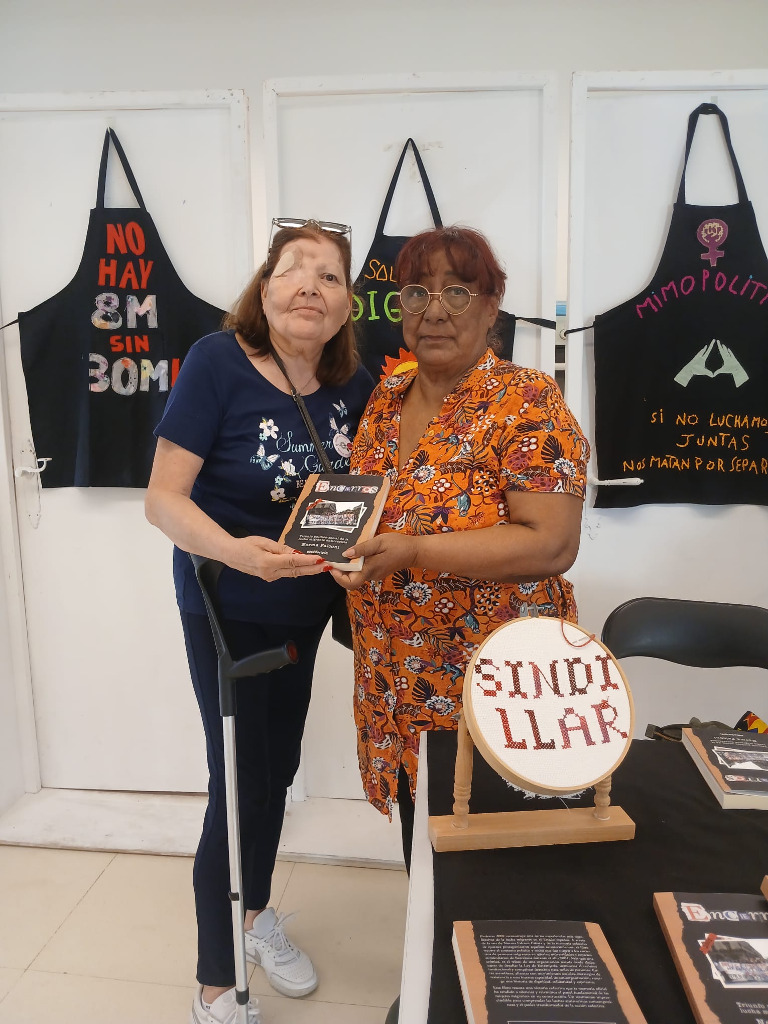 Norma Falconi Libro Encierros 1